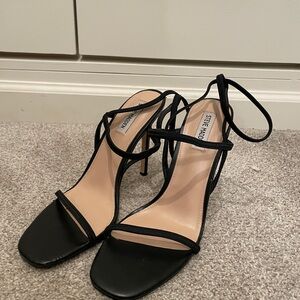 Steve Madden Elegant Black Strappy Heels